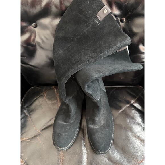 UGG Women’s Black Suede Mid-Calf Boots – Size 10 – Block Heel Zip Style 1104632 - Picture 2 of 5